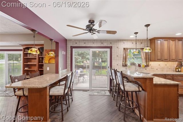 3062 Saint Jude Drive, Waterford, MI 48329