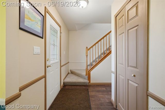 3062 Saint Jude Drive, Waterford, MI 48329