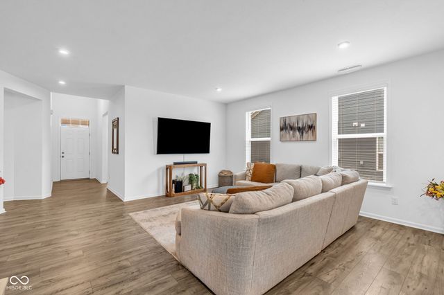 17027 Cole Evans Drive, Noblesville, IN 46060