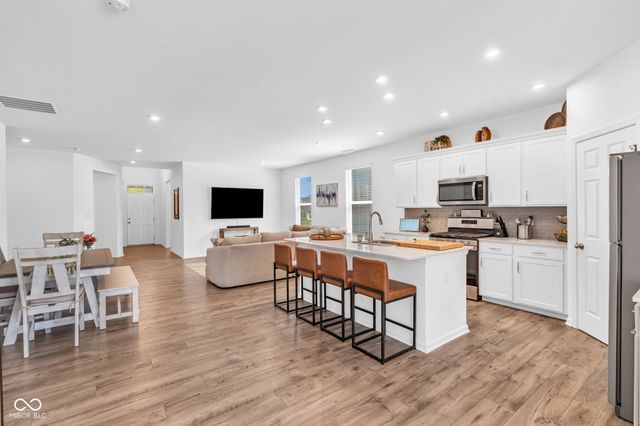 17027 Cole Evans Drive, Noblesville, IN 46060