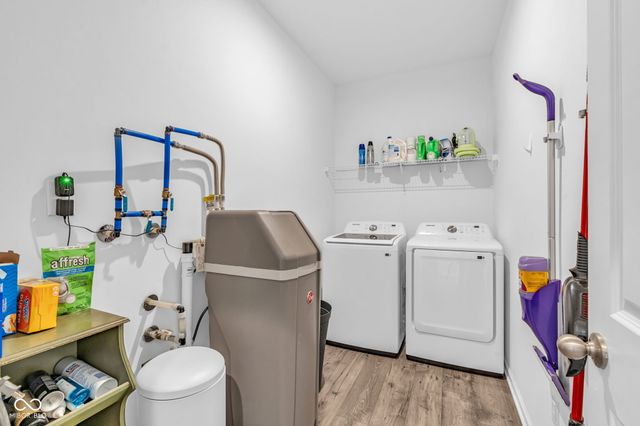 17027 Cole Evans Drive, Noblesville, IN 46060