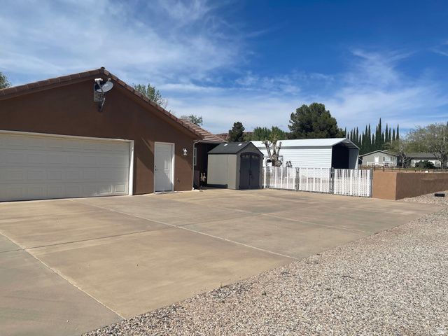 95 E MULBERRY LN, Leeds, UT 84746