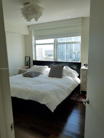 31 SE 5th Street 2205, Miami, FL 33131