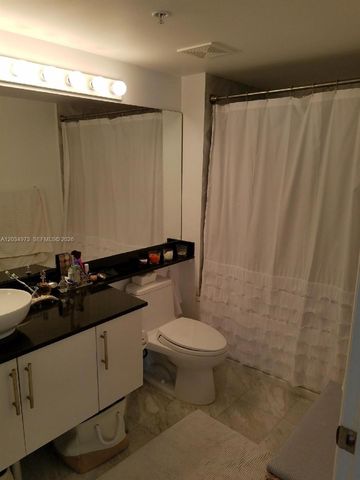 31 SE 5th Street 2205, Miami, FL 33131