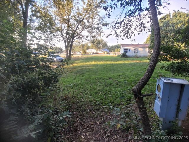 Spring Creek Street, Pryor, OK 74361