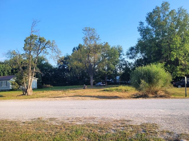 Spring Creek Street, Pryor, OK 74361