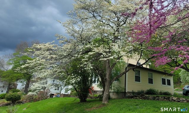 130 Woodbine Street, Naugatuck, CT 06770