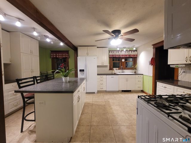 130 Woodbine Street, Naugatuck, CT 06770