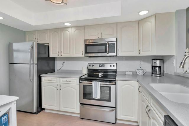 17580 GULF BOULEVARD 403, Redington Shores, FL 33708