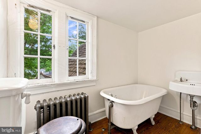 237 ELM DR, Lansdale, PA 19446
