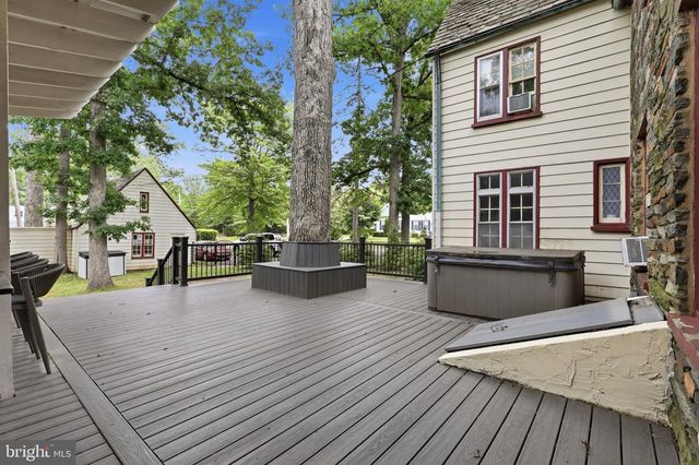 237 ELM DR, Lansdale, PA 19446