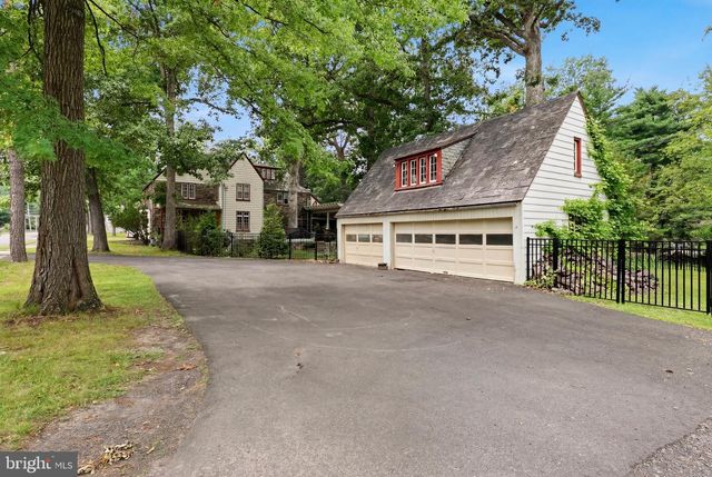 237 ELM DR, Lansdale, PA 19446