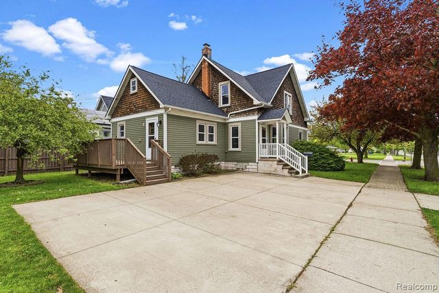 305 N Almont Avenue, Imlay City, MI 48444