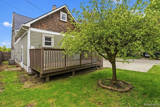 305 N Almont Avenue, Imlay City, MI 48444