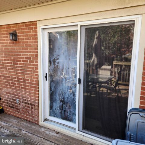 29 FENCELINE DR, Gaithersburg, MD 20878