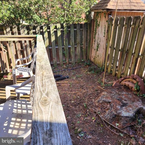 29 FENCELINE DR, Gaithersburg, MD 20878