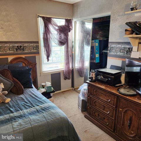 29 FENCELINE DR, Gaithersburg, MD 20878