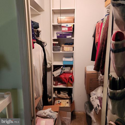 29 FENCELINE DR, Gaithersburg, MD 20878