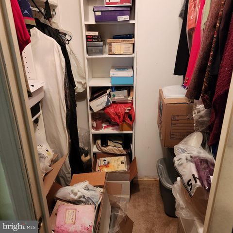 29 FENCELINE DR, Gaithersburg, MD 20878