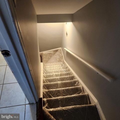 29 FENCELINE DR, Gaithersburg, MD 20878