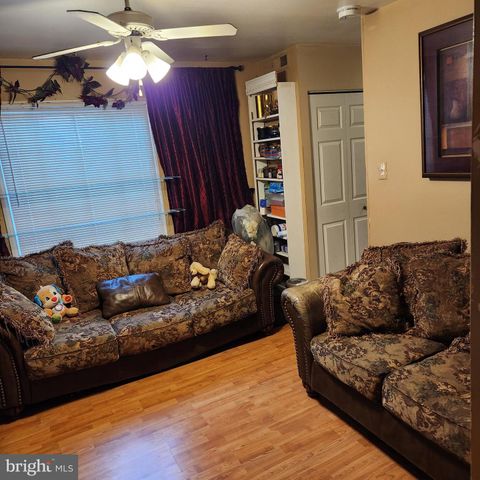 29 FENCELINE DR, Gaithersburg, MD 20878