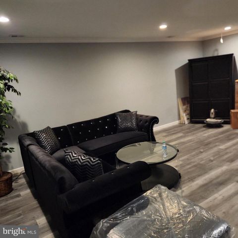 29 FENCELINE DR, Gaithersburg, MD 20878