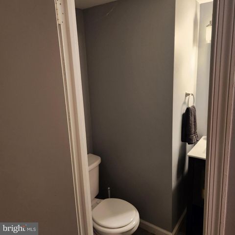 29 FENCELINE DR, Gaithersburg, MD 20878