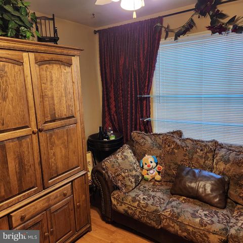 29 FENCELINE DR, Gaithersburg, MD 20878