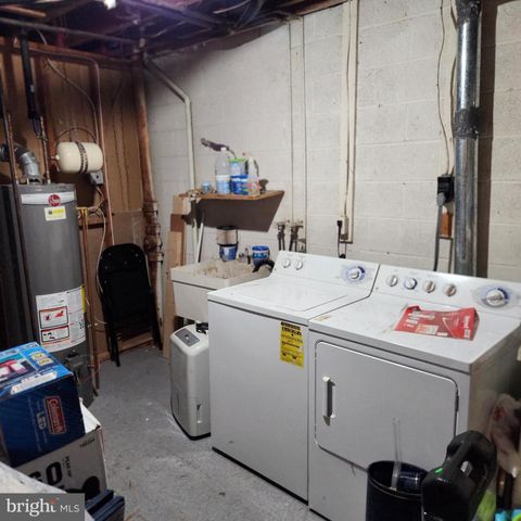 29 FENCELINE DR, Gaithersburg, MD 20878