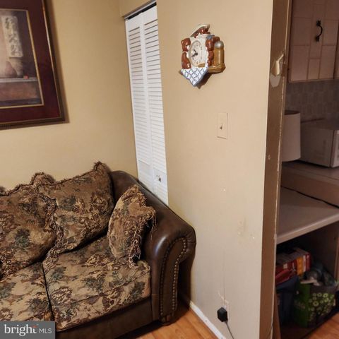 29 FENCELINE DR, Gaithersburg, MD 20878