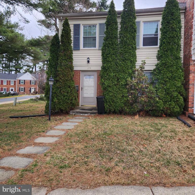 29 FENCELINE DR, Gaithersburg, MD 20878