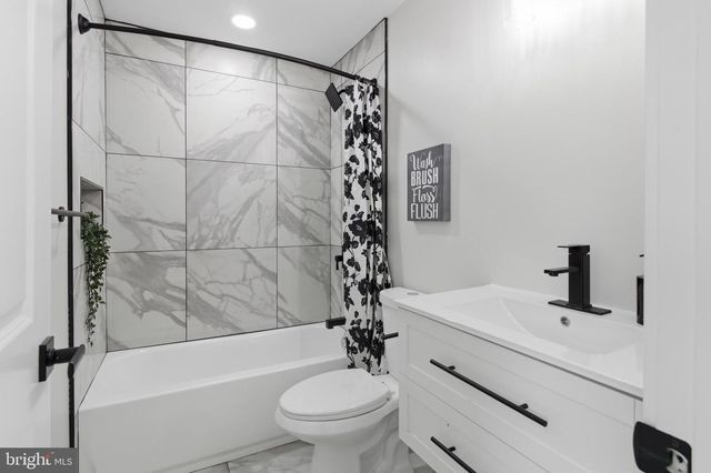 3423 SOLLERS POINT RD, Dundalk, MD 21222
