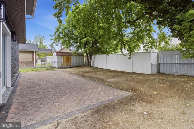 3423 SOLLERS POINT RD, Dundalk, MD 21222