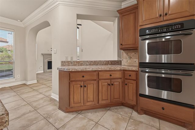 2210 Bywater Drive, Houston, TX 77077