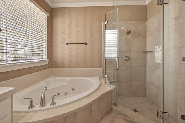 2210 Bywater Drive, Houston, TX 77077