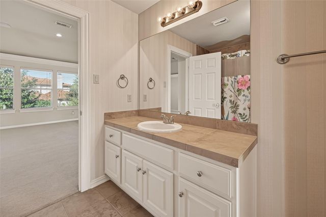 2210 Bywater Drive, Houston, TX 77077