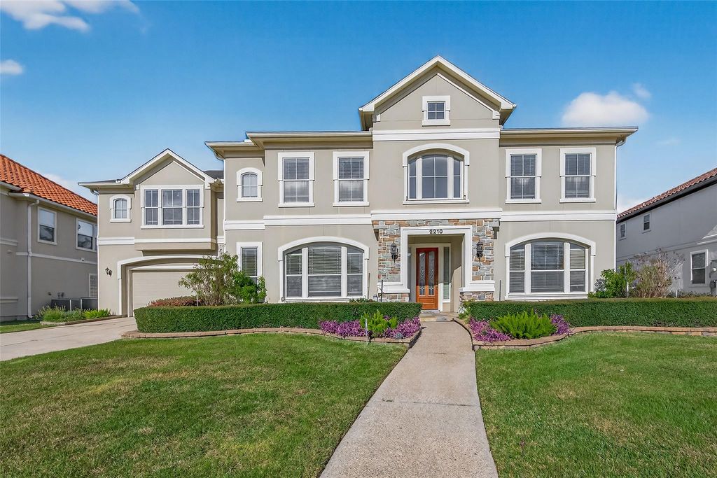 2210 Bywater Drive, Houston, TX 77077