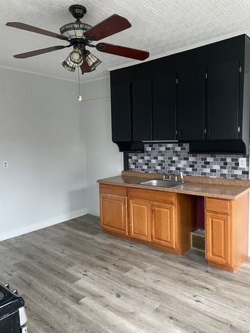 38 Myrtle Avenue, Waterbury, CT 06708