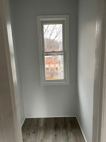 38 Myrtle Avenue, Waterbury, CT 06708