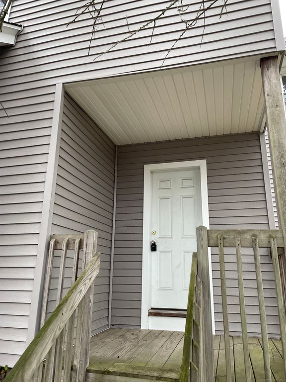 38 Myrtle Avenue, Waterbury, CT 06708