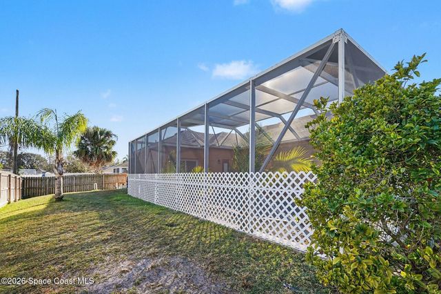 1619 Amador Avenue NW, Palm Bay, FL 32907