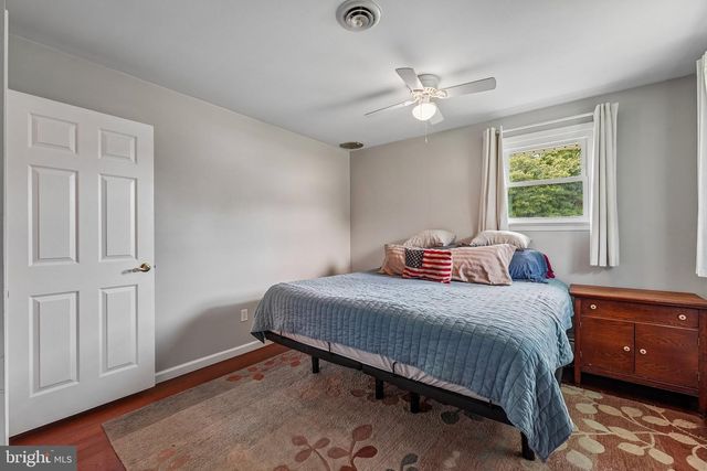 900 EDINBURG RD, Hamilton, NJ 08690
