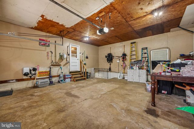 900 EDINBURG RD, Hamilton, NJ 08690