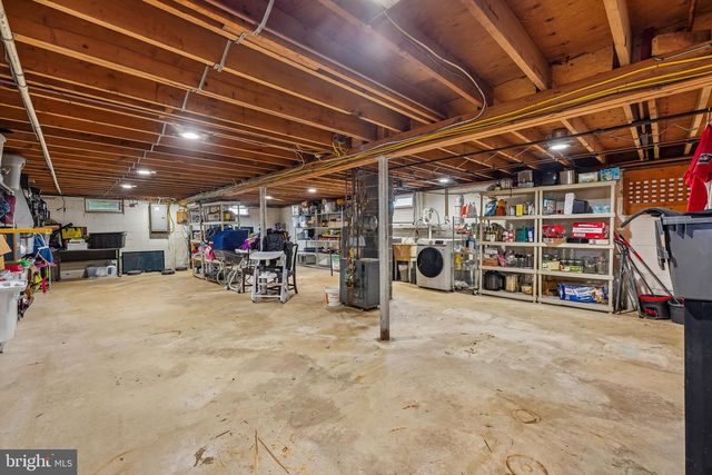 900 EDINBURG RD, Hamilton, NJ 08690