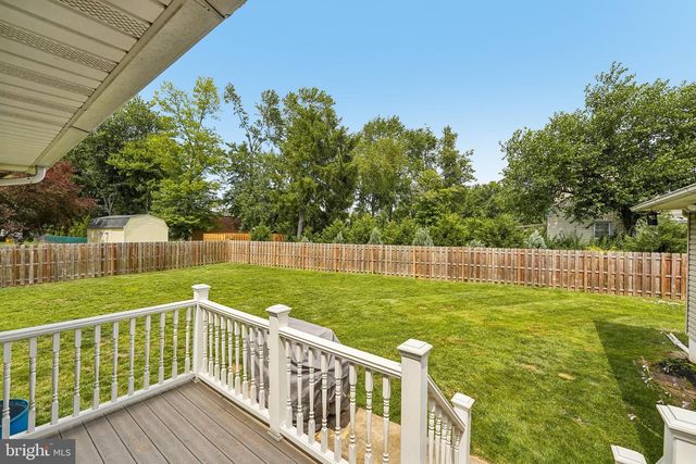 900 EDINBURG RD, Hamilton, NJ 08690