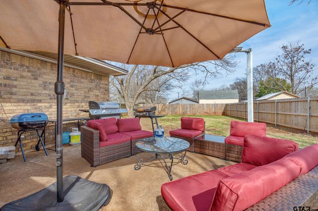 310 Lynch, Bullard, TX 75757