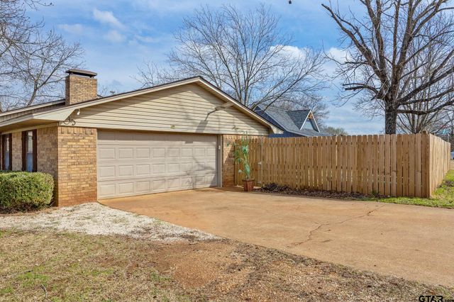 310 Lynch, Bullard, TX 75757
