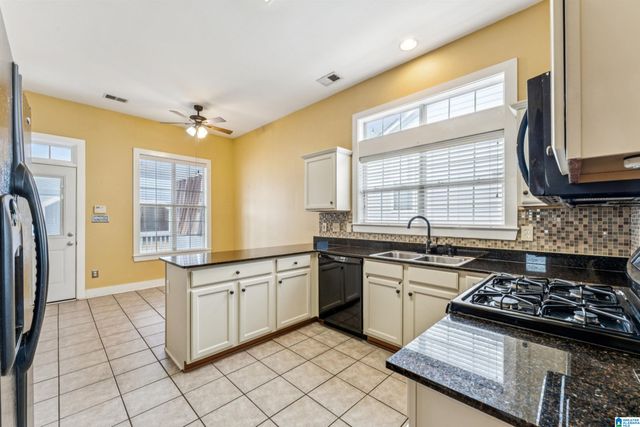 6374 N CLUBVIEW CIRCLE, Bessemer, AL 35022