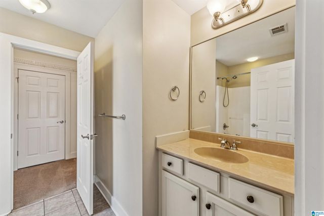 6374 N CLUBVIEW CIRCLE, Bessemer, AL 35022