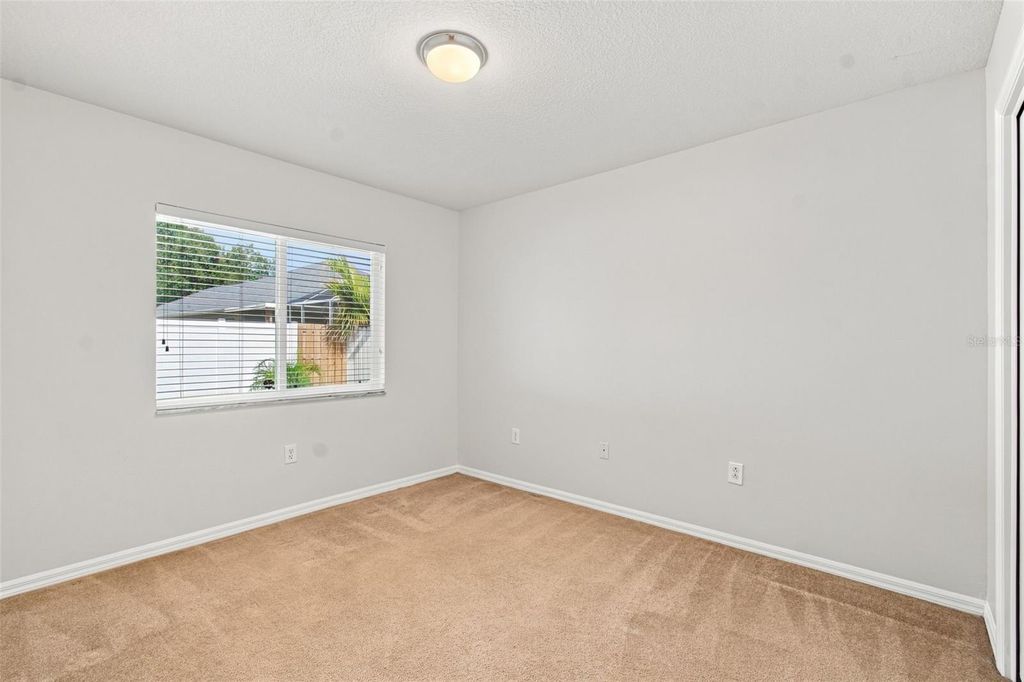 Image 21 of property listing at 10260 SHADOW BRANCH DRIVE, Tampa, FL 33647